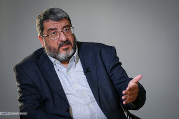 آمریکا قبل از حمله به فردو به ایران خبر داده بود/ ادعاهای تازه فواد ایزدی درباره مکالمات ایران و آمریکا در جنگ 12 روزه