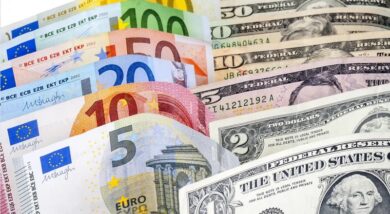 نرخ ارز در بازارهای مختلف 16 مهرماه/ دلار گران شد