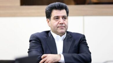 سلاح ورزی: اگر جرات دارید این بانکها را هم منحل کنید+ عکس