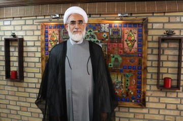 رمزگشایی منتجب نیا از علت حمله قالیباف و نمایندگان به روحانی و ظریف/ حس ششم هم حکایتی از پشتپرده نسبت به حال و آینده دارد