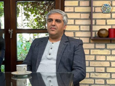 کارنامه سیاه ماه مهر؛ «دانش‌آموزان زیادی مستعد خودکشی هستند»/ در گزینش آنقدر که از معلم می‌پرسند نماز جمعه چند رکعت است روی ‌سلامت روان جدی نیستند