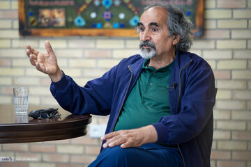 مرگ زبان سیاسی چگونه رقم خورد؟ / کابوس جامعه نه خشمگین و نه امیدوار / فرسودگی اجتماعی و مکانیسم وعده /  مرگ زبان سیاسی را رقم زدند؟