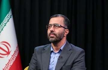 روایت سخنگوی هیئت رئیسه مجلس از رشد قارچ گونه بانکها و موسسات مالی در دهه 90/ مجلس در روند انحالال بانک آینده گام های مهمی برداشت!