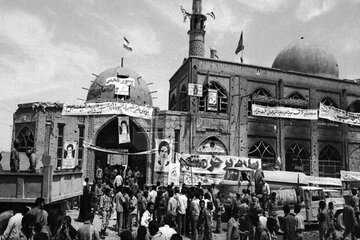 ناگفته هایی از حمله عراق به خرمشهر در اول آبان ۱۳۵۹/ نیروهای خودی از پل خرمشهر تا فلکه فرمانداری مستقر بودند و پاکسازی خانه خانه انجام می دادند