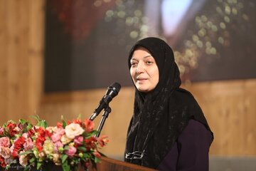 چهره ای که زمینه‌ساز حضور زنان در شورای علمی دانشنامه نویسی شد