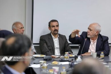 ظریف: به همه چیز باور داریم غیر از دیپلماسی / موشک بسیار مهم است اما مردم مهم‌ترهستند