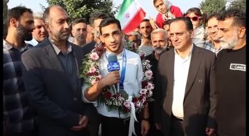 استقبال پرشور قائمشهریها از نایبقهرمان کشتی فرنگی جهان