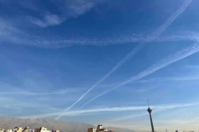 آزمایشهای موشکی آسمان تهران