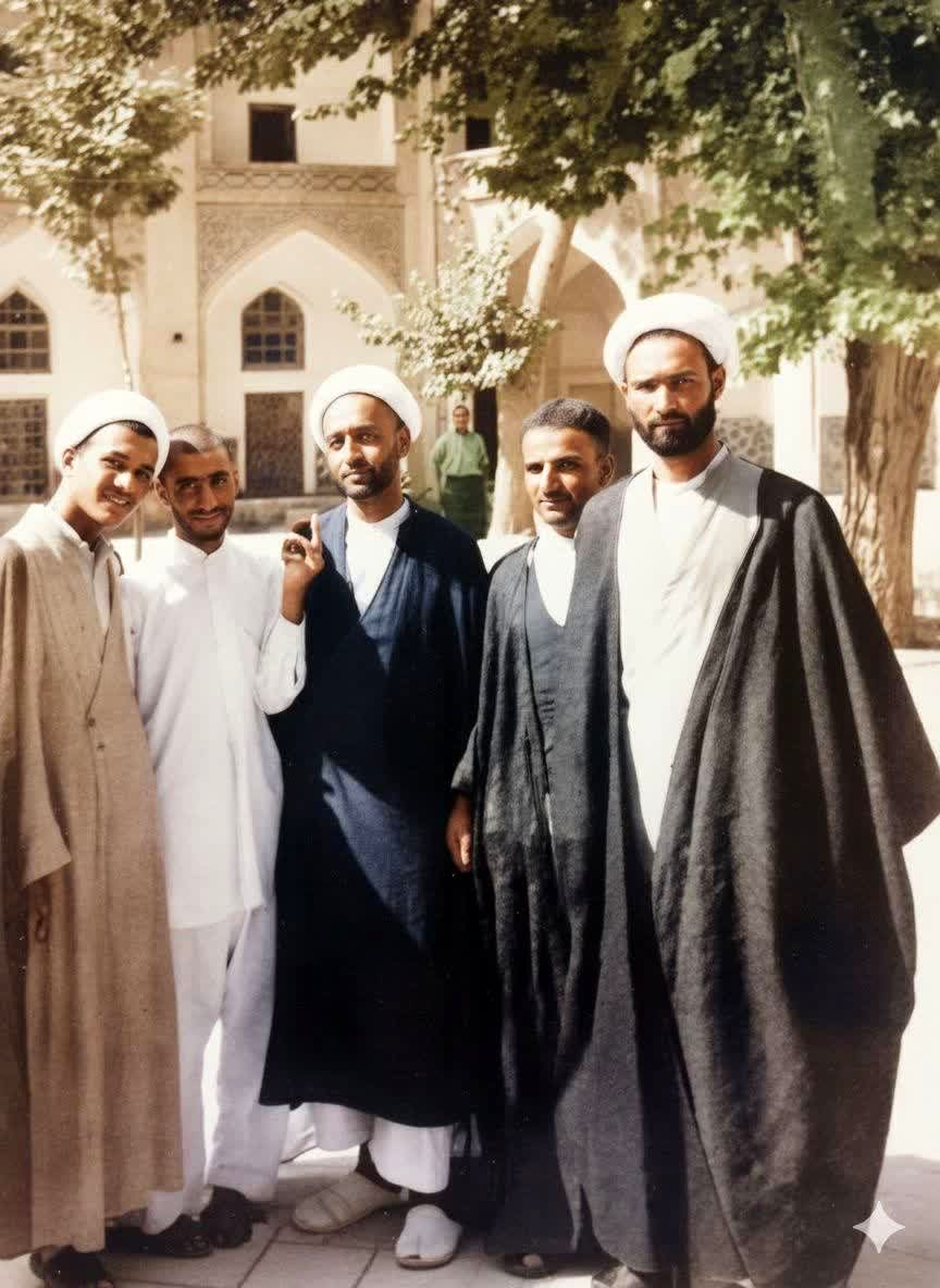 عکس دیده نشده از احمد جنتی مربوط به ۸۰ سال پیش 