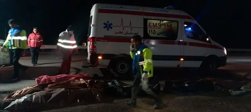 واژگونی اتوبوس در نزدیکی نطنز ۱۳ کشته برجا گذاشت