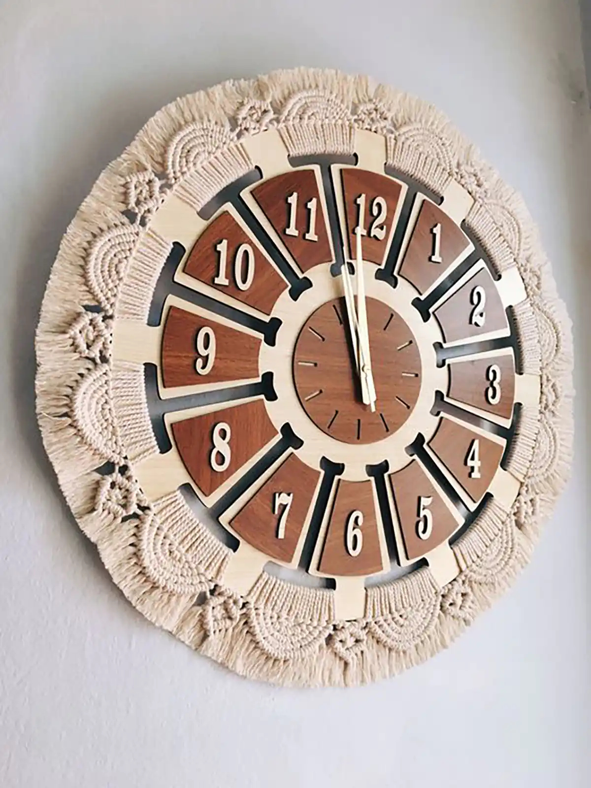 ساعت دیواری شیک مکرومه