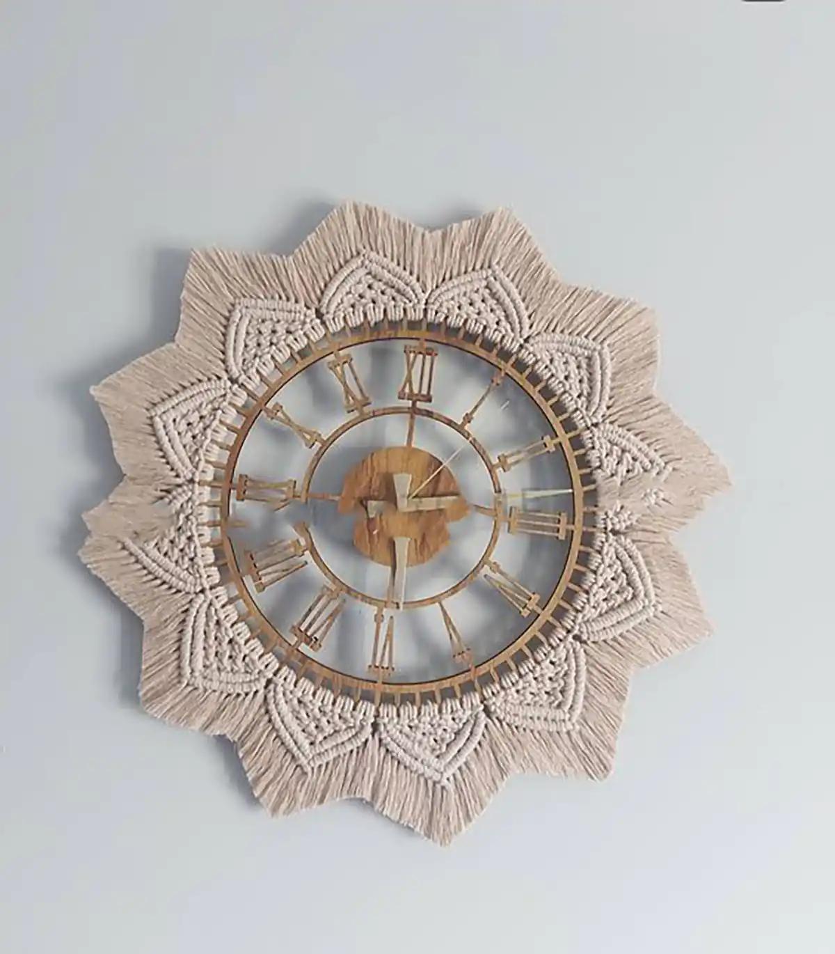 ساعت دیواری شیک مکرومه