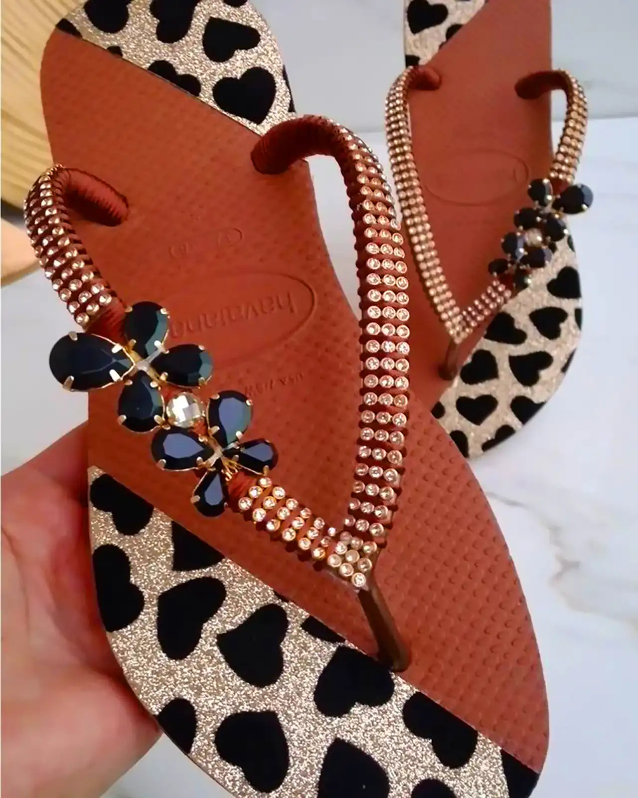 دمپایی انگشتی کارشده