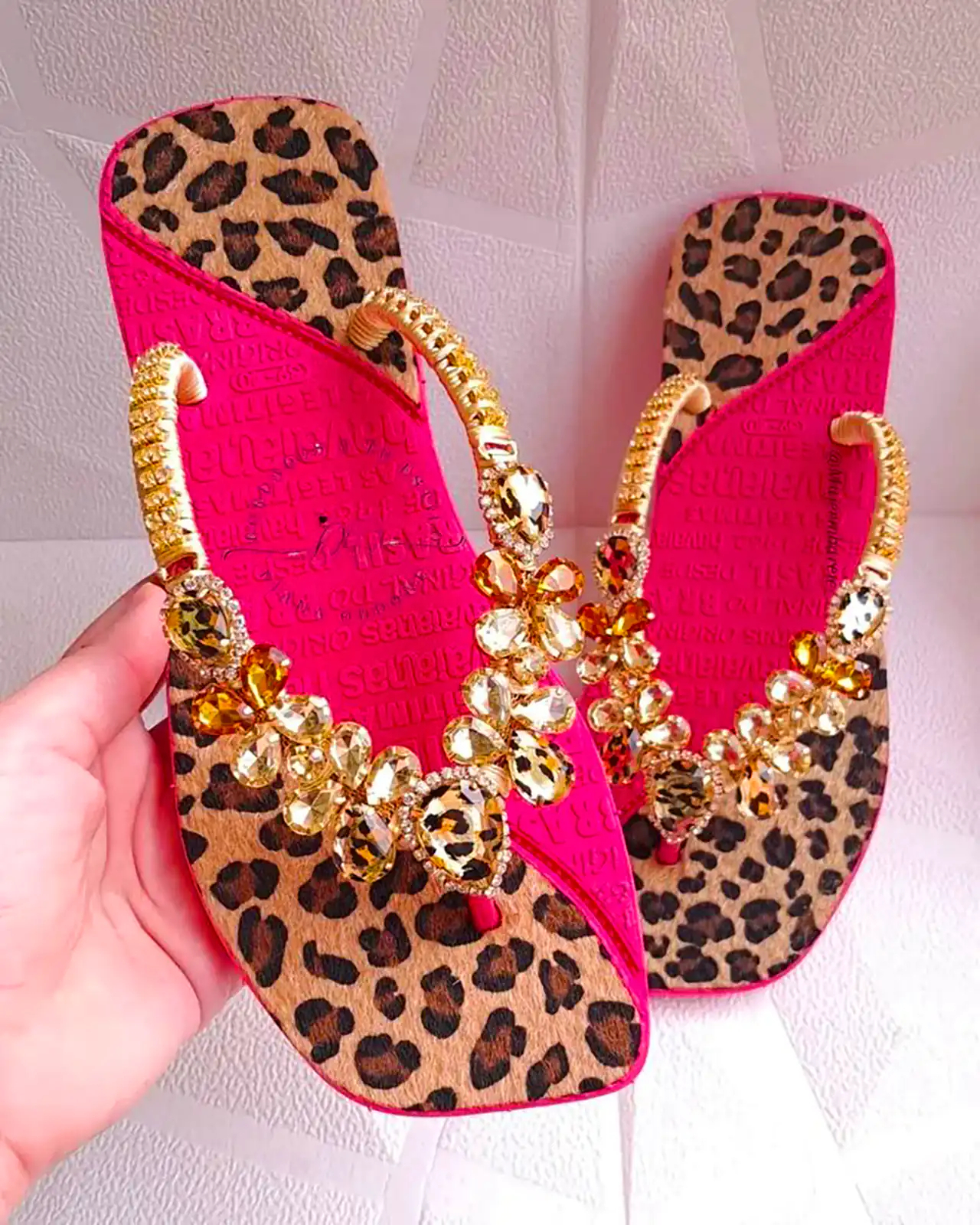 دمپایی انگشتی کارشده