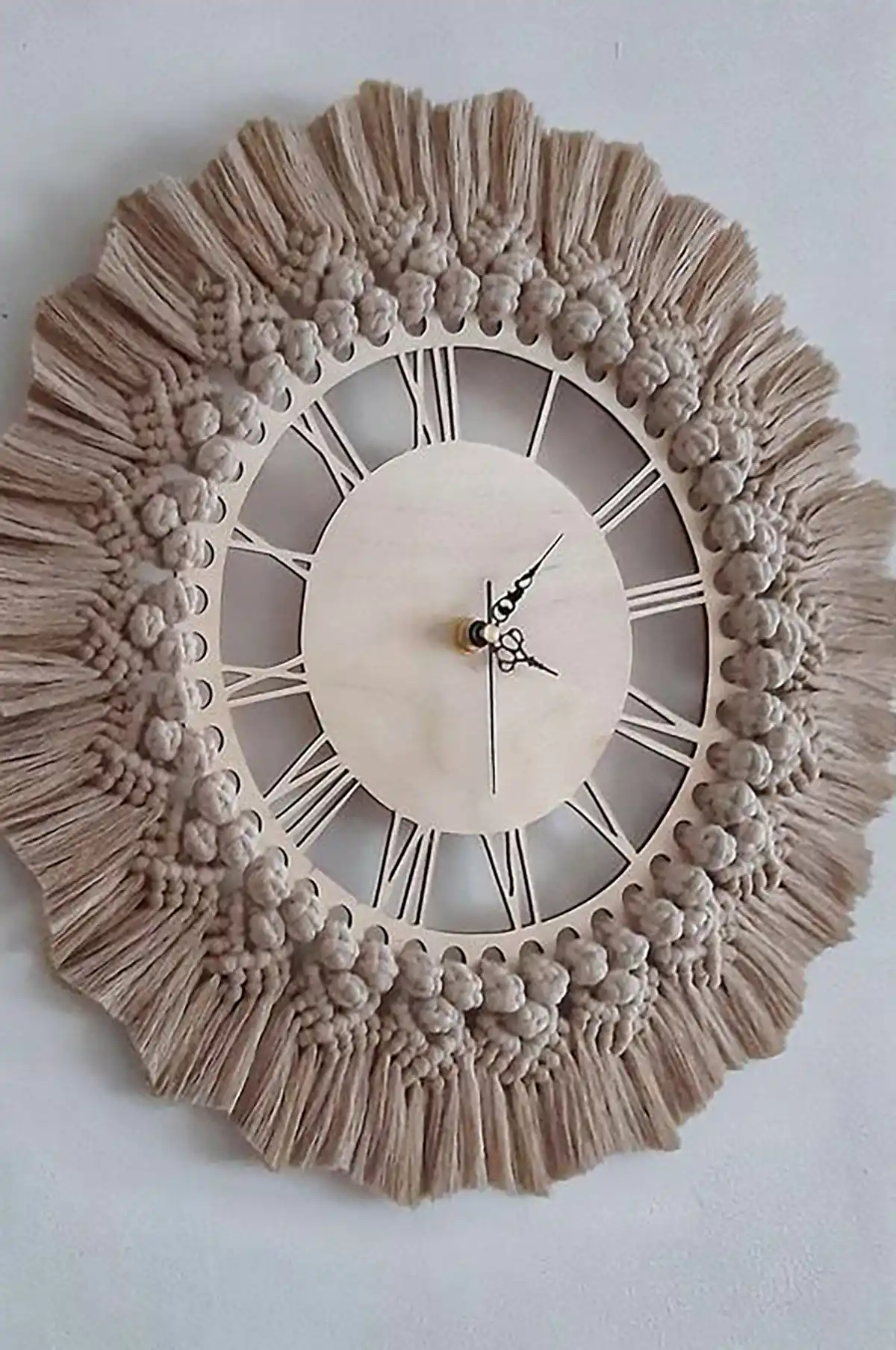 ساعت دیواری شیک مکرومه