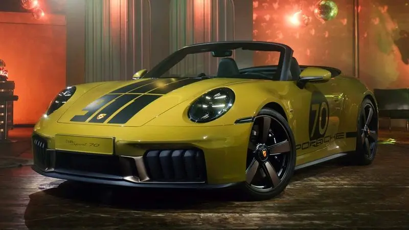 رنگهای محبوب سال ۲۰۲۵ در صنعت خودروسازی