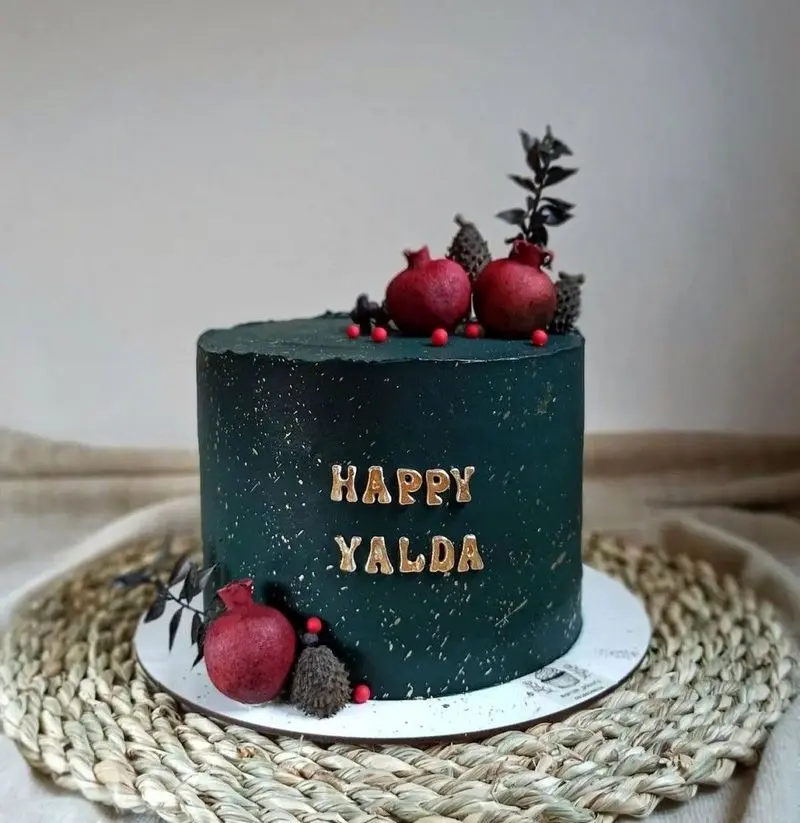 مدل کیک شب یلدا | 30 مدل کیک شب یلدا ۱۴۰۴ برای عروس و مهمانی که میز یلداتو لاکچری و دیدنی میکنه!