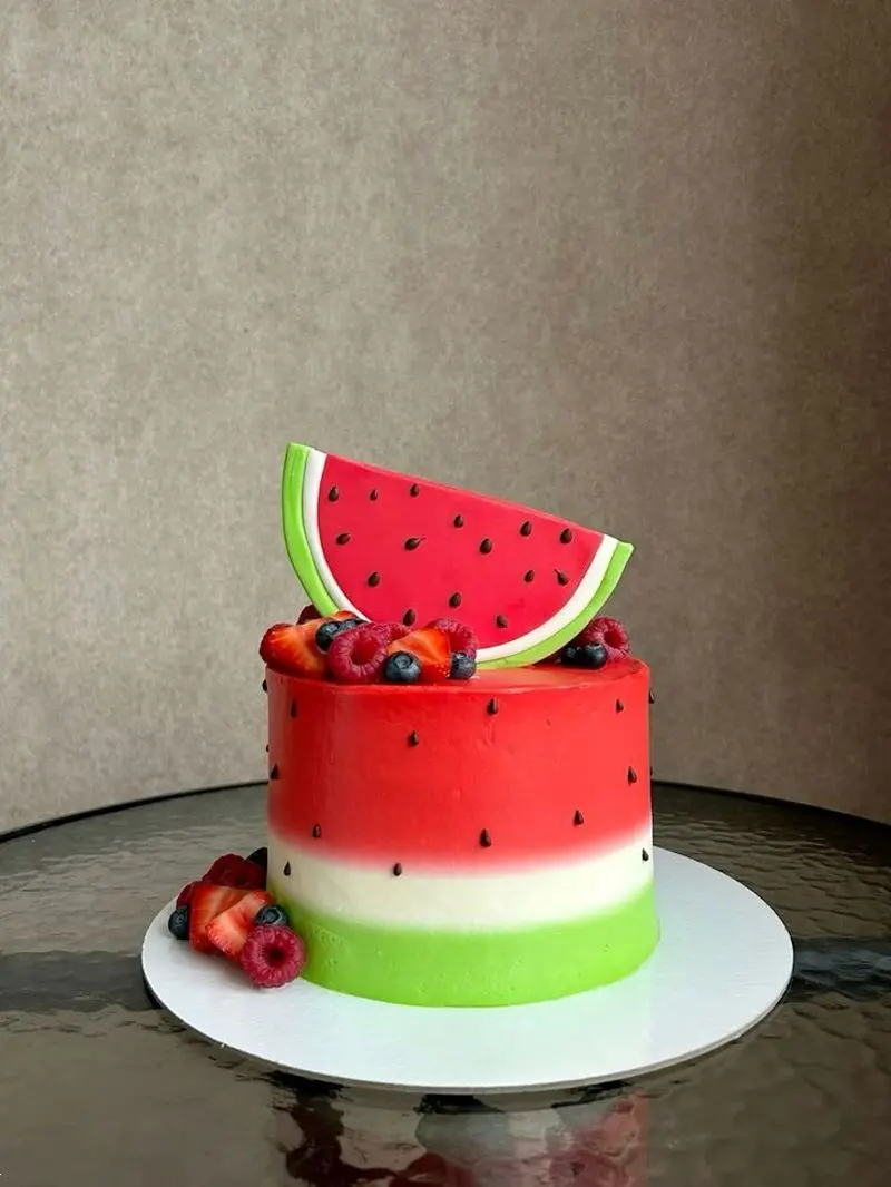 مدل کیک شب یلدا | 30 مدل کیک شب یلدا ۱۴۰۴ برای عروس و مهمانی که میز یلداتو لاکچری و دیدنی میکنه!