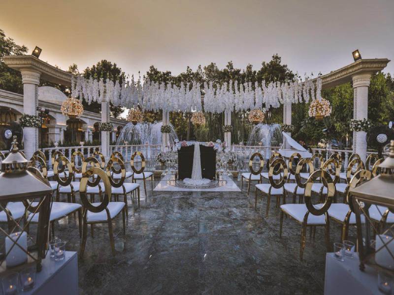 هزینه های تشریفاتی دیزاین سالن عقد