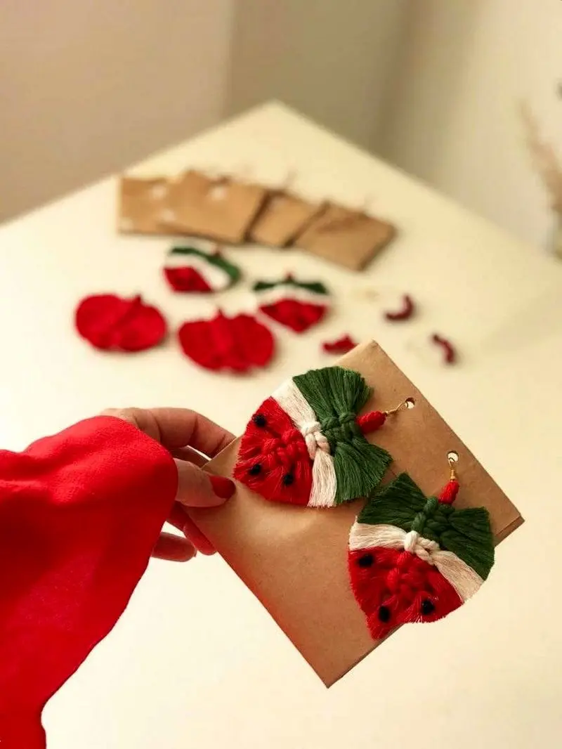 گوشواره یلدایی | 25 گوشواره یلدایی از انار تا هندوانه طلا یا بدلی و کاموایی برای شب چله عروس