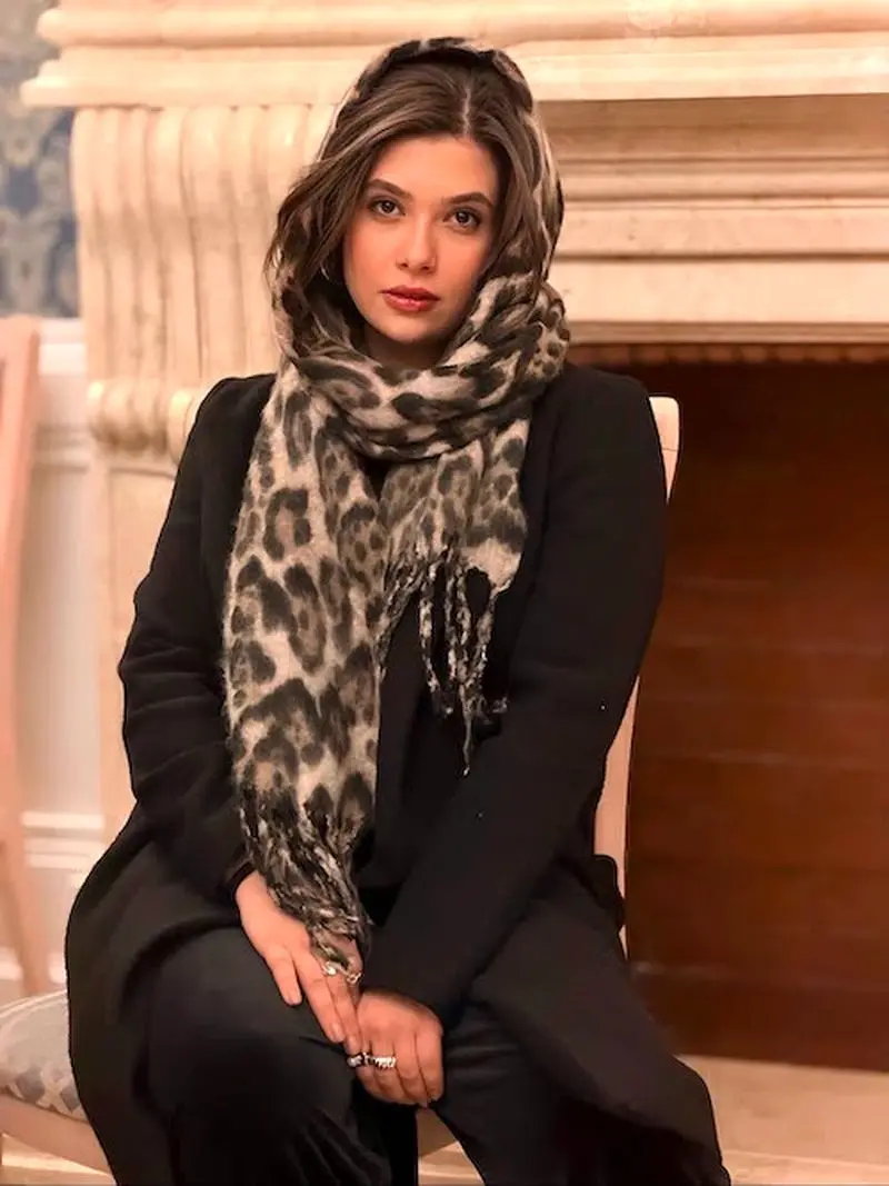 آرایش غلیظ نفس بازغی