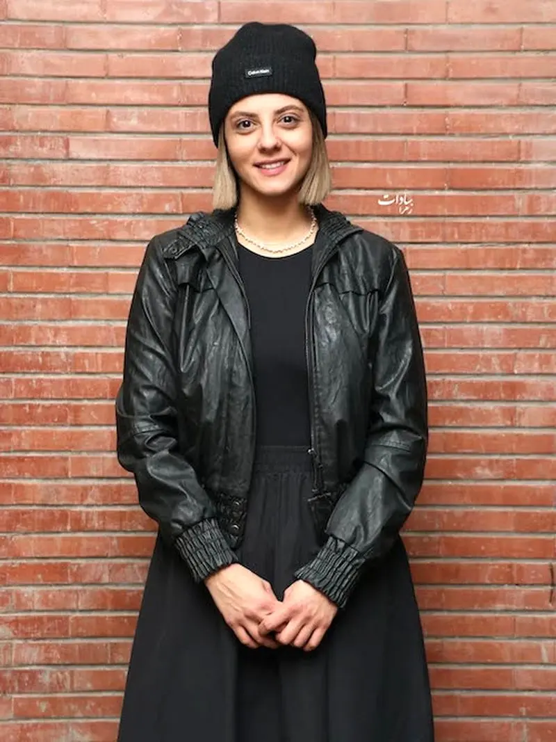 دامن مشکی مهسا طهماسبی