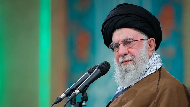 مراسم سه ساعته جشن میلاد حضرت زهرا سلاماللهعلیها در حسینیه امام خمینی(ره) با حضور رهبر انقلاب