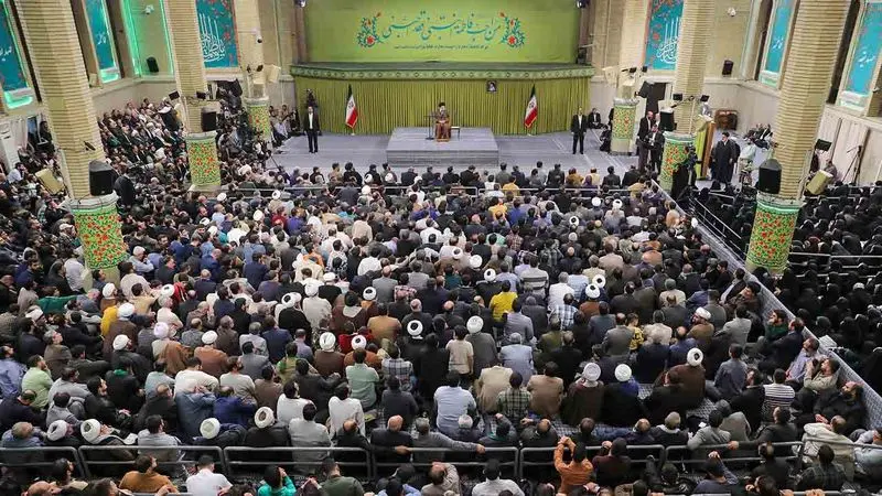 مراسم سه ساعته جشن میلاد حضرت زهرا سلاماللهعلیها در حسینیه امام خمینی(ره) با حضور رهبر انقلاب