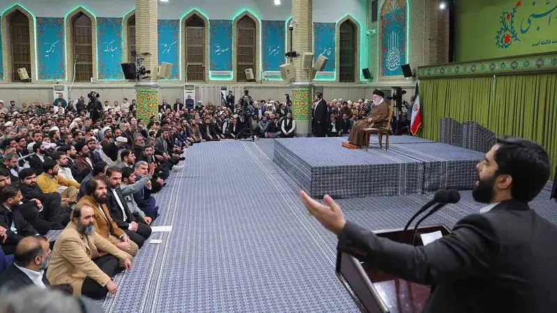 مراسم سه ساعته جشن میلاد حضرت زهرا سلاماللهعلیها در حسینیه امام خمینی(ره) با حضور رهبر انقلاب