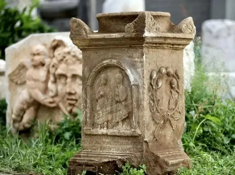 کتیبۀ روم باستان