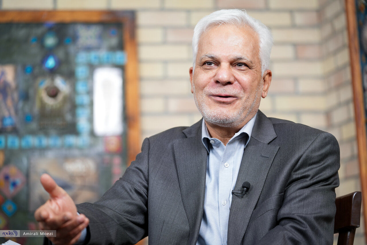 روایت سردار طلایی از اعتراضات کوی دانشگاه، لباس شخصیها، گشت ارشاد، حجاب، بازگشت شیرین عبادی به تهران و .../ اکنون در جامعه نارضایتی عمومی وجود دارد