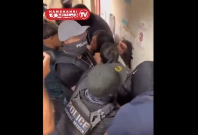 تعرض پلیس آمریکا به یک مادر