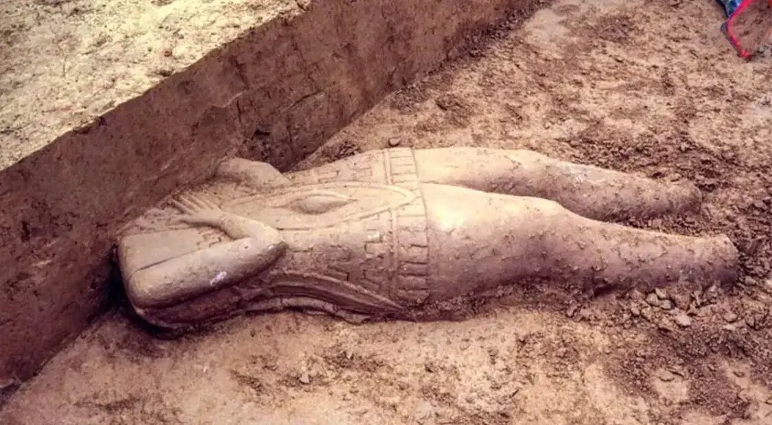 تندیس باستانی