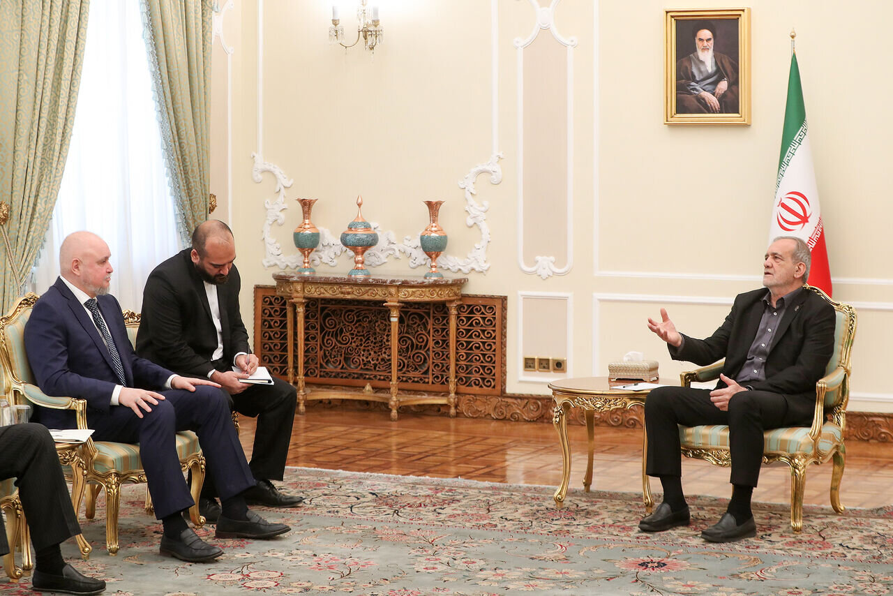 پزشکیان و وزیر روس