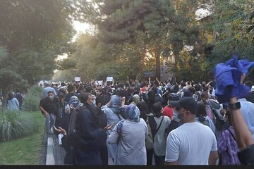 هرچه راه نهادهای مدنی بسته‌تر امکان آشوب و انقلابی‌گری بیشتر / گام های کوچک اما متخصصانه است که راه اصلاح ساختارها را باز می کند