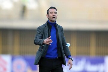 آقای گل استقلالی‌ها روی نیمکت نساجی؛ کمالوند جدا شد!