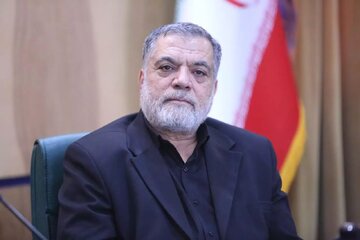 رییس کمیته دفاعی مجلس: ناوهای آمریکایی لقمه آماده‌ای هستند که غرقشان کنیم/ جنگی اتفاق نخواهد افتاد