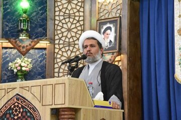 امام جمعه موقت شیراز: جهان در آستانه تحولی بزرگ قرار دارد/ نظم فعلی به سمت فروپاشی پیش میرود/ جمهوری اسلامی یکی از پایههای نظم جدید جهانی است